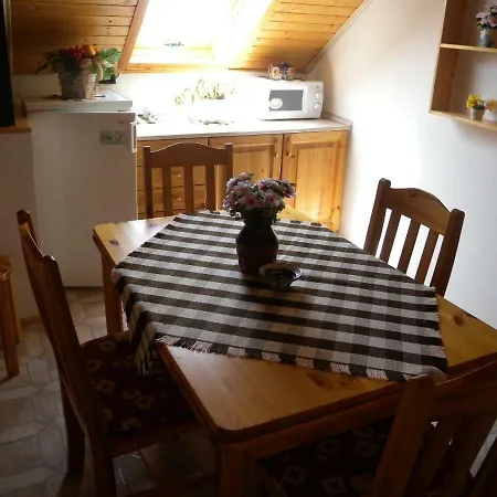 Apartmán 11 *